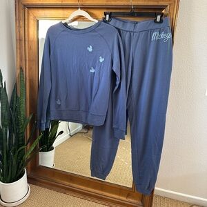 Junk Food Disney Mickey Lounge Set